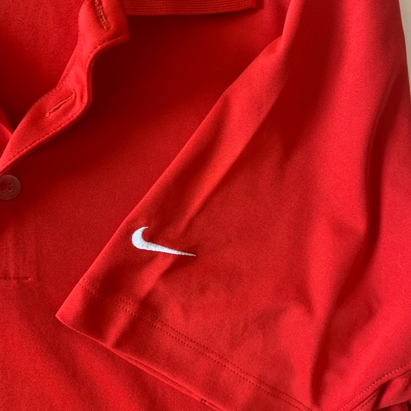 Nike golf shirt/polo. Sz. small - Picture 3 of 4
